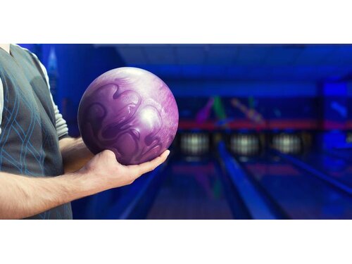 Different Things To Use As A Pain Reliever For Hooking A Bowling Ball